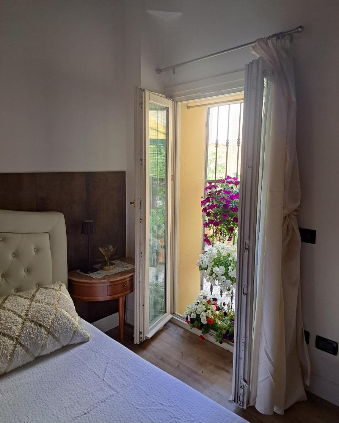 Centro Storico, Centralissimo Luxury Smeraldo Suite Doccia Idromassaggio ,Paniere Gratuito Con Piccola Colazione Ravenne Extérieur photo
